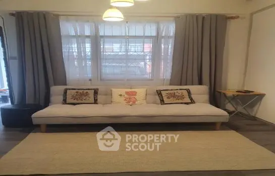 image_rental-10862153