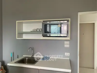 1911178-1-Photoroom.png