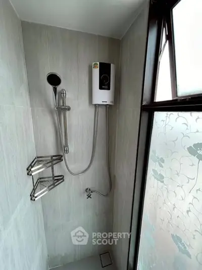 image_rental-31005117