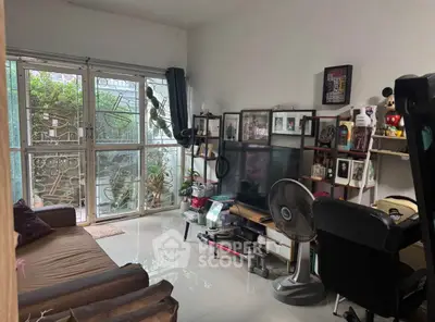 image_rental-25873577