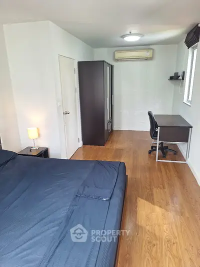 image_rental-26821646