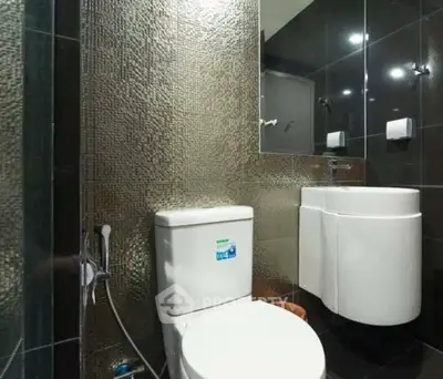 Screenshot 2568-11-11 at 23.49.06.jpg