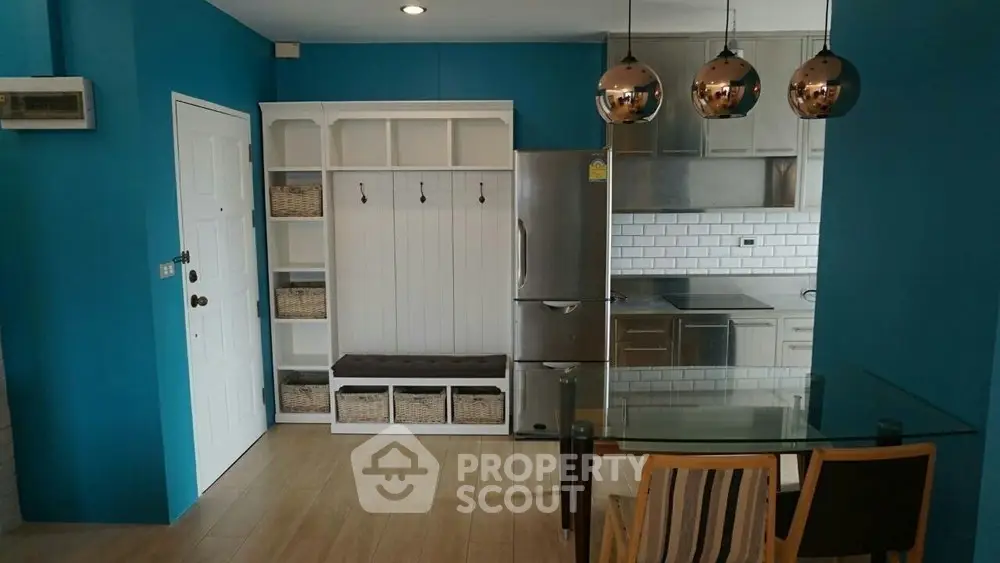  2 Bedrooms Condo -1