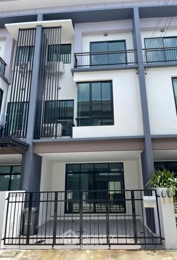 image_rental-11733971