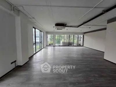 image_rental-27136405