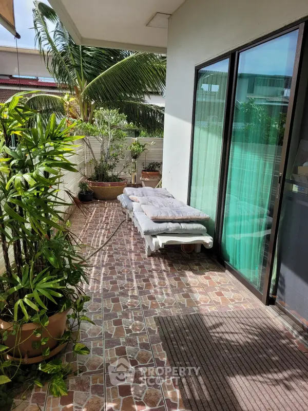 image_rental-30677257