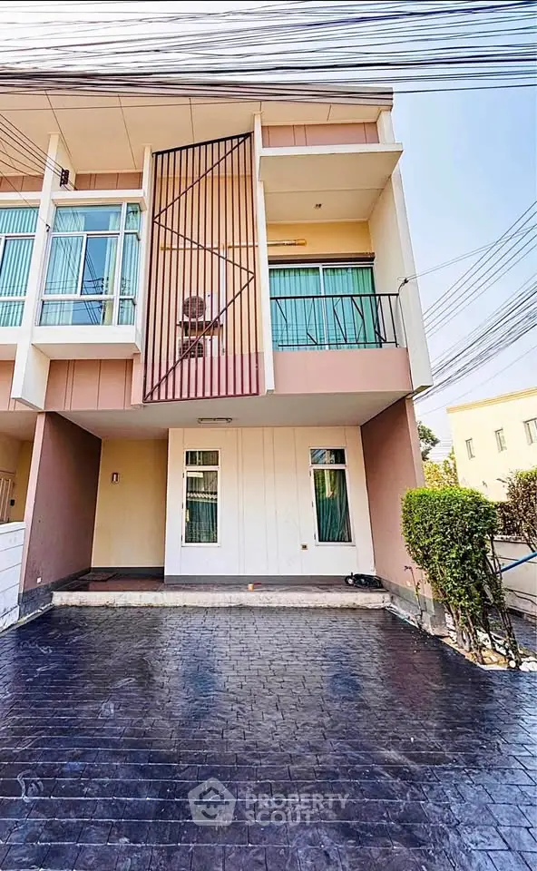 image_rental-27427788