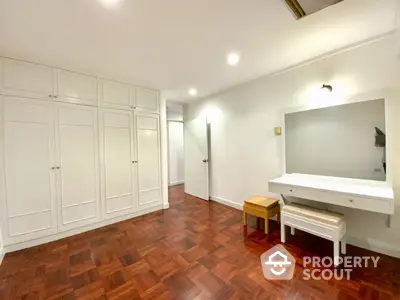  4 Bedrooms Condo at Tpj Condominium-5