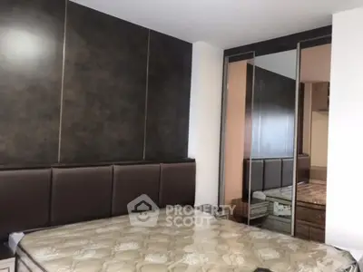  1 Bedroom Condo at Supalai Veranda Rama 9-7