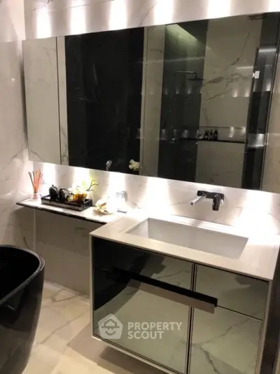 Luxurious modern bathroom with sleek design and elegant fixtures
