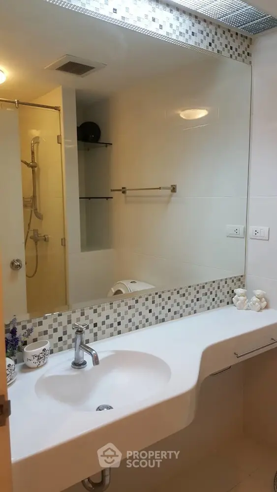  1 Bedroom Condo at Centric Scene Ratchavipha-1