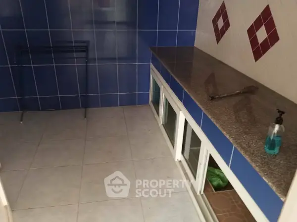 image_rental-6110444