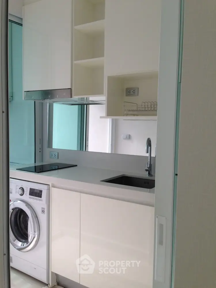  1 Bedroom Condo -1