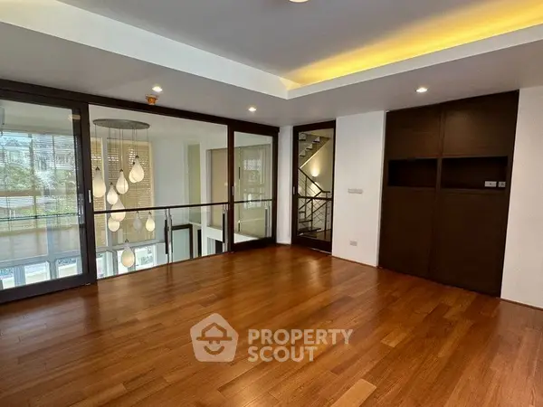 image_rental-31171847