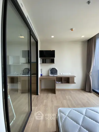 1 Bedroom Condo at Condo Noble Around Sukhumvit 33-8