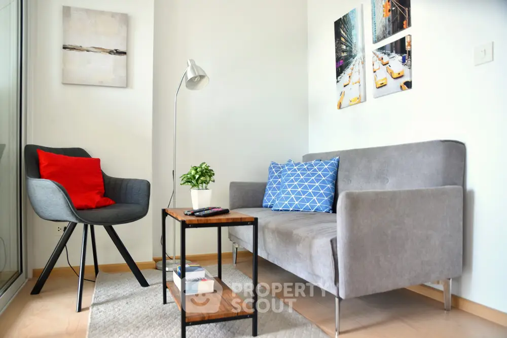 1 Bedroom Condo at The Tree Sukhumvit 64 Livingroom