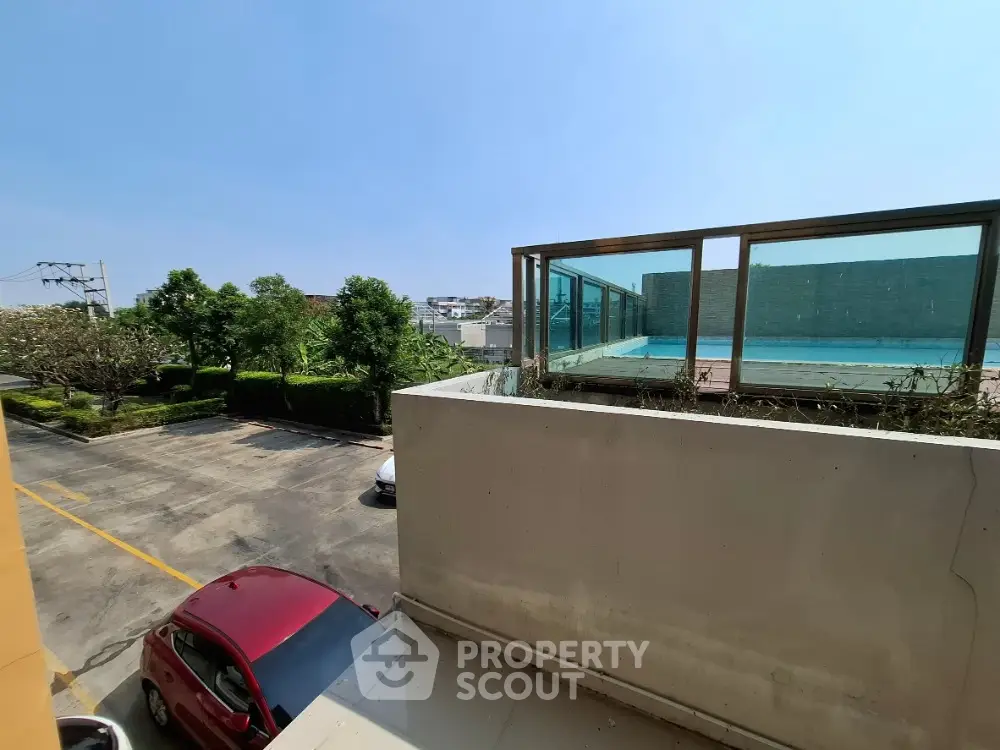 Modern apartment with rooftop pool and scenic view