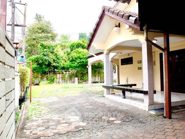 image_rental-3933240