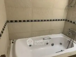 1 Bedroom Condo at Supalai Place Sukhumvit 39-2