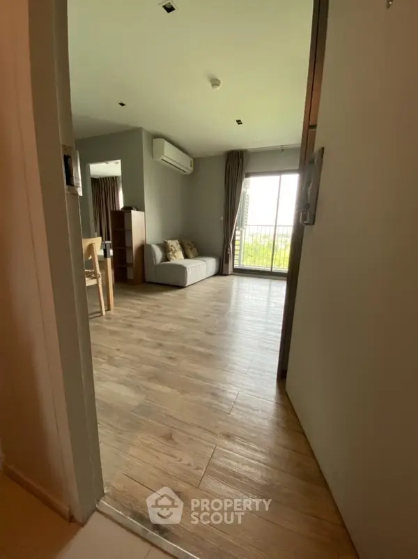 image_rental-6113835