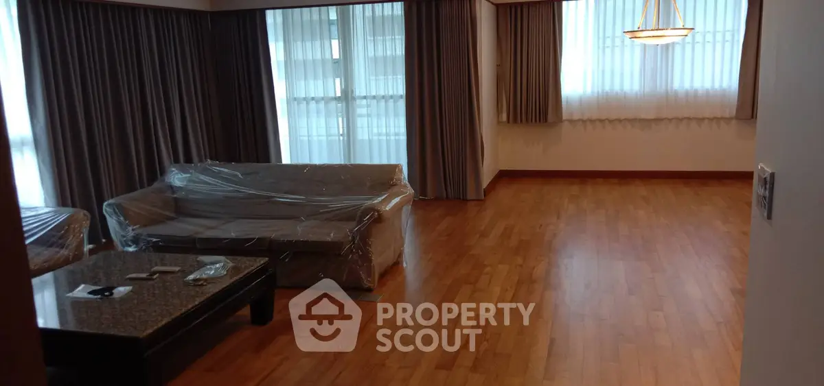  3 Bedrooms Condo at Sawang Apartment-1