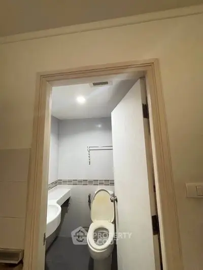 Modern bathroom with sleek design and contemporary fixtures