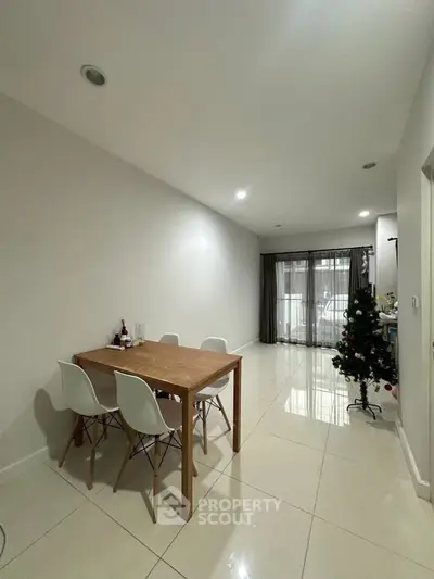 image_rental-28493717