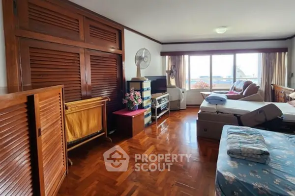 image_rental-28297472