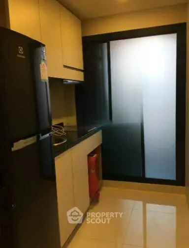 81AiyiqP9ULTuxXEAAWh-Photoroom.png