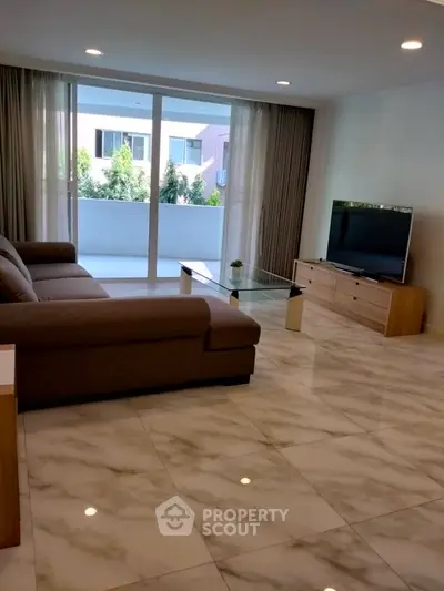 image_rental-28832042