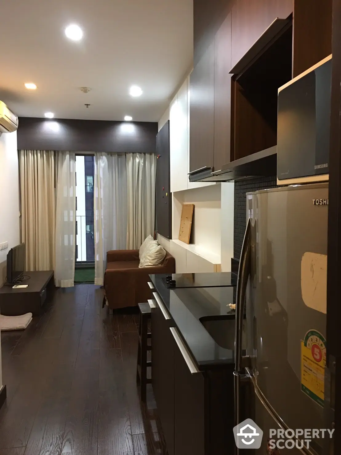 Fully Furnished 1 Bedroom Condo at Ideo Q Phayathai-1