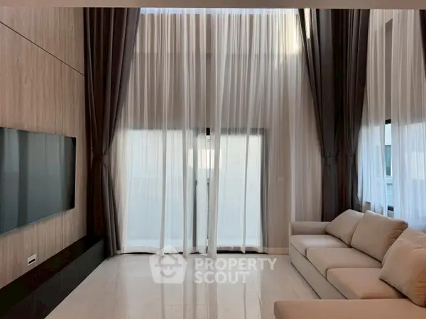 image_rental-31498298