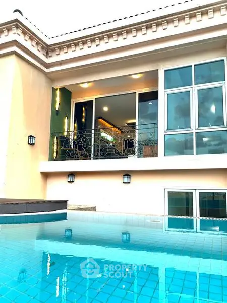 Luxurious villa with modern architecture and private pool, perfect for upscale living.