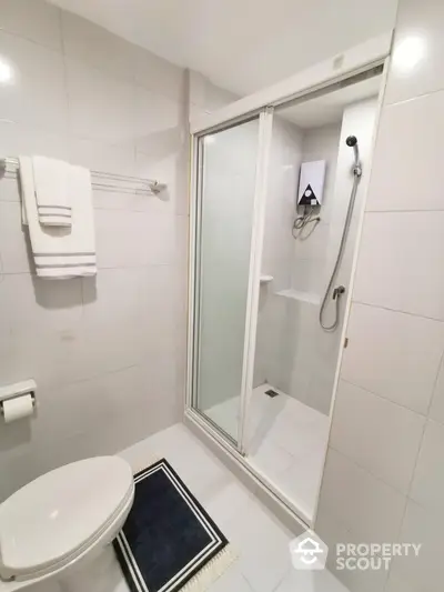  2 Bedrooms Condo at Elements Srinakarin-5