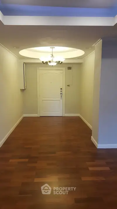  3 Bedrooms Condo -5