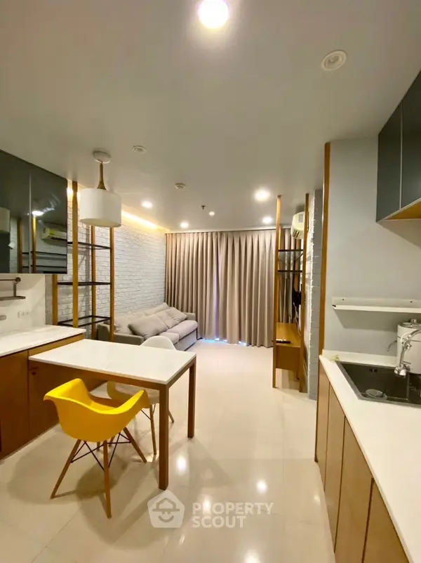 image_rental-11998276