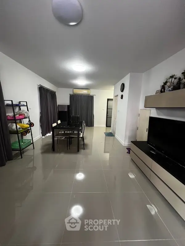 image_rental-18755847