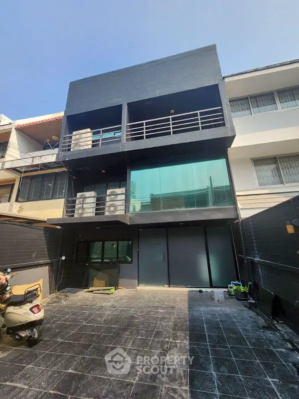 image_rental-28943719