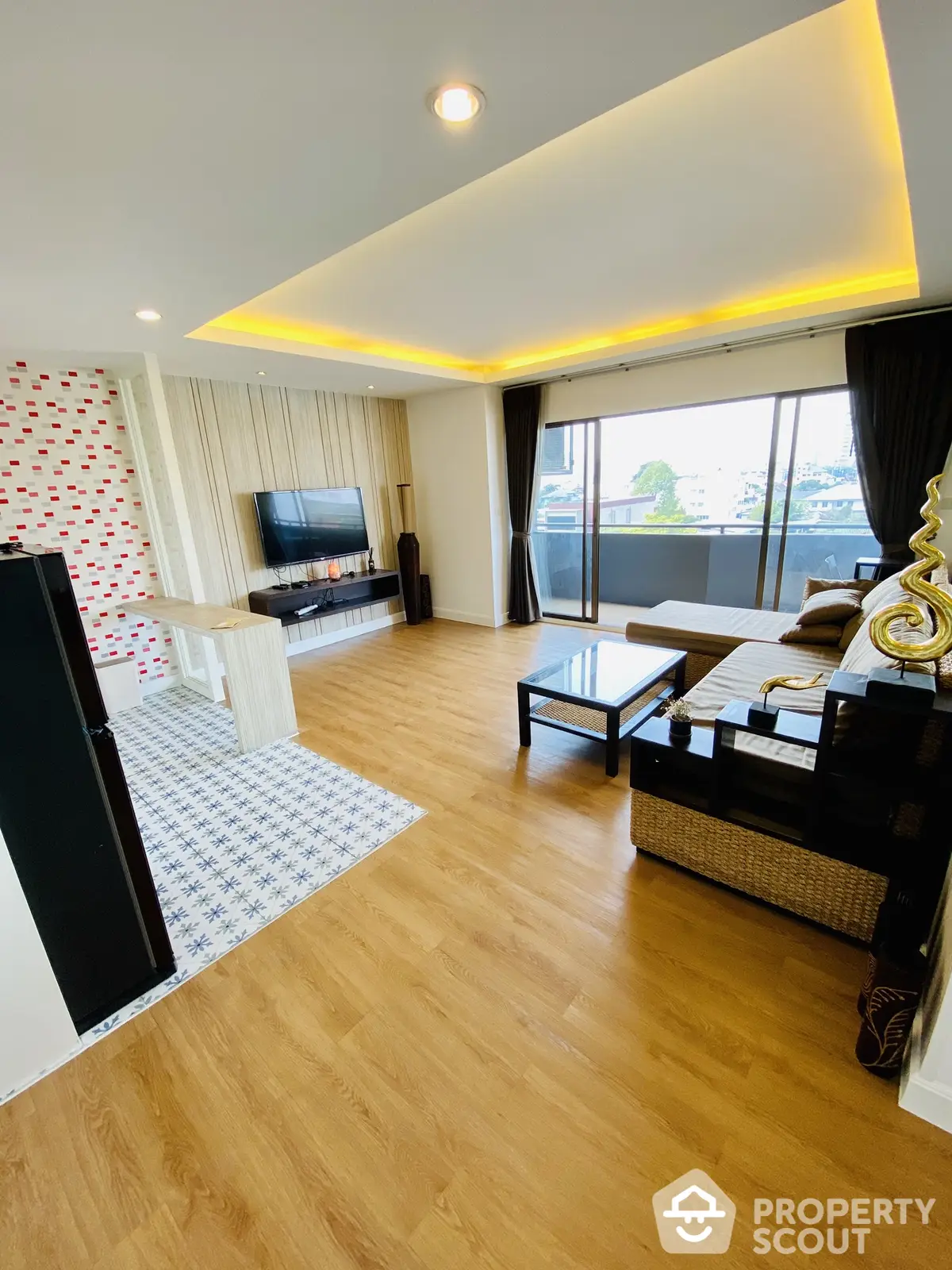 Fully Furnished 1 Bedroom Condo at Phasuk Place-1