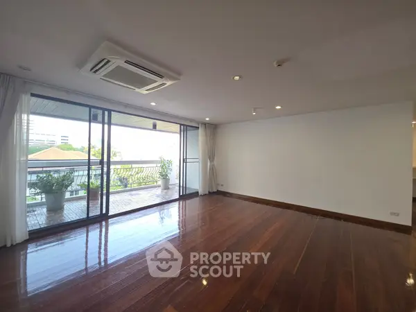 image_rental-30429593