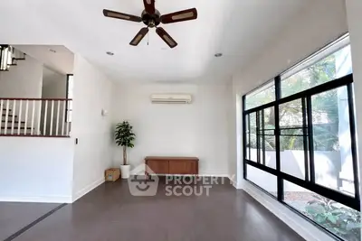 image_rental-30501814