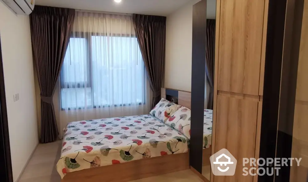  2 Bedrooms Condo -1