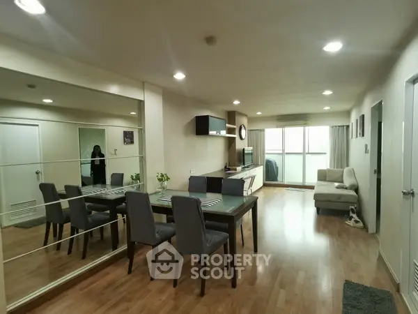 image_rental-5307946