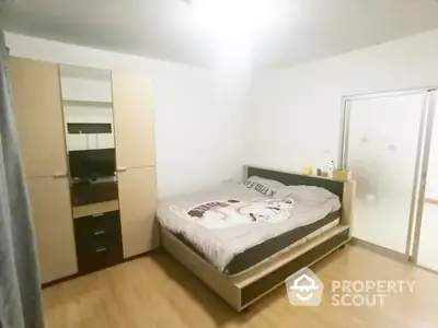  1 Bedroom Condo at Supalai Park Sainakarin-3