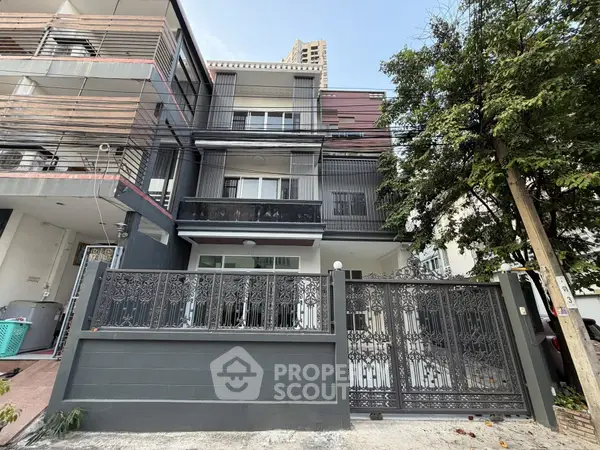 image_rental-31737476