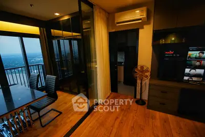 Fully Furnished 1 Bedroom Condo at 4-2