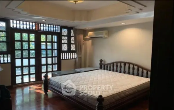 image_rental-30206957