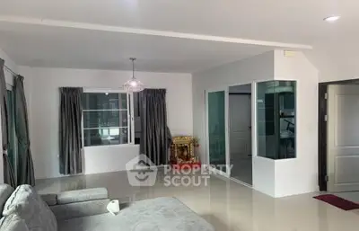 image_rental-12695586