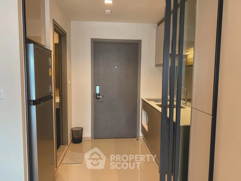  1 Bedroom Condo at Ideo Sathorn Wongwian Yai-1