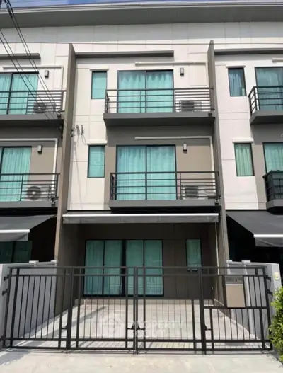 image_rental-31810799